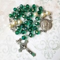 HOLY FACE of JESUS Chaplet - Catholic, Emerald Green Faceted Glass Beads, Silver Components, with Instructions, Holy Face of Jesus Devotion