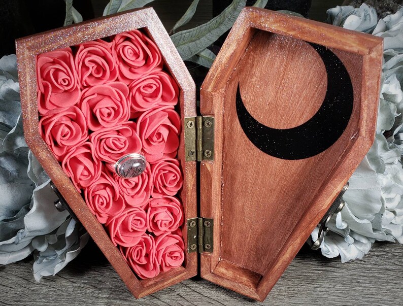 coffin ring box