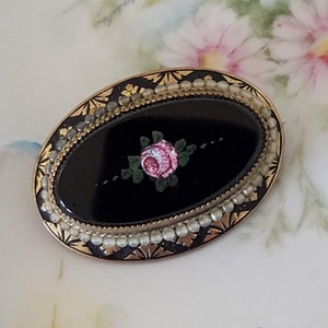 Vintage Hand-painted Rosette Floral Victorian-Style Oval Black Glass and Goldtone Pin Brooch – Lovely!