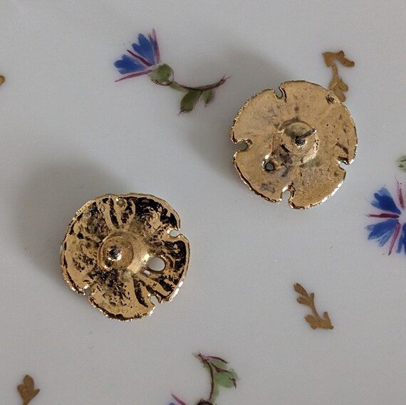 Vintage Gold Dipped Painted Sand Dollar Post Earr… - image 5