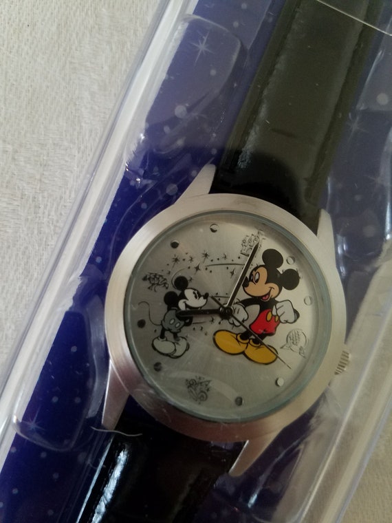 Vintage, Mickey Through The Years Watch, Walt Dis… - image 3