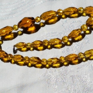 Vintage Faceted Honey Gold-Colored Glass Crystal Graduated Beaded Necklace Beautiful image 5