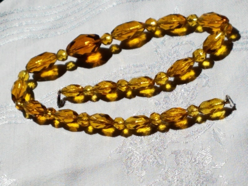 Vintage Faceted Honey Gold-Colored Glass Crystal Graduated Beaded Necklace Beautiful image 5