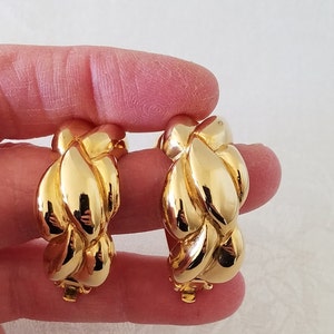 Vintage Les Bernard Chunky Gold-tone Clip-on Earrings image 3