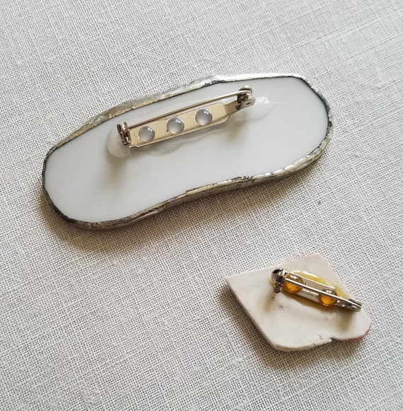 Vintage Porcelain Pin Brooch Lot — Two Beautiful … - image 4