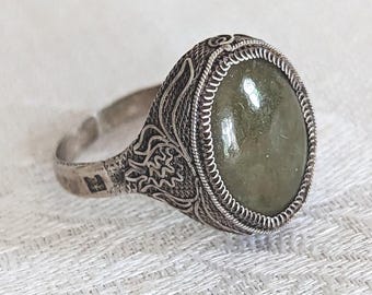 Vintage to Antique Chinese Export Jade and Silver Ring