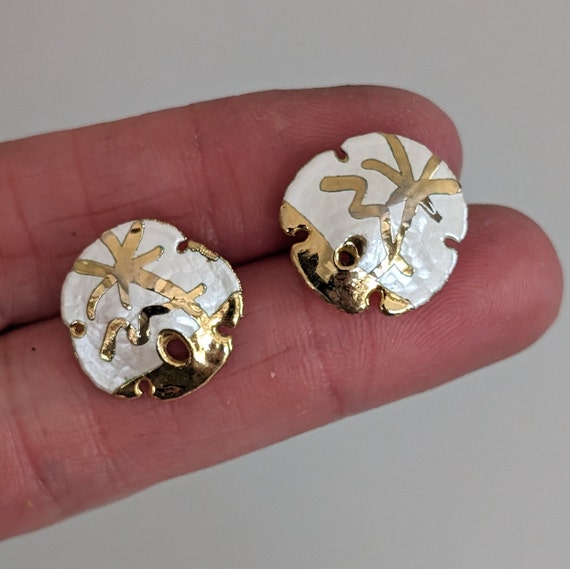 Vintage Gold Dipped Painted Sand Dollar Post Earr… - image 2