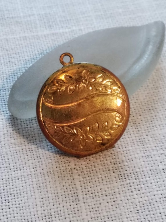 Reversible Antique Brass Locket, Raised Design, E… - image 2