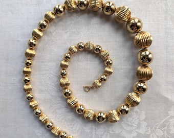 Vintage Gold-tone Graduated Beaded Necklace