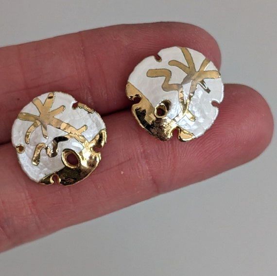 Vintage Gold Dipped Painted Sand Dollar Post Earr… - image 7