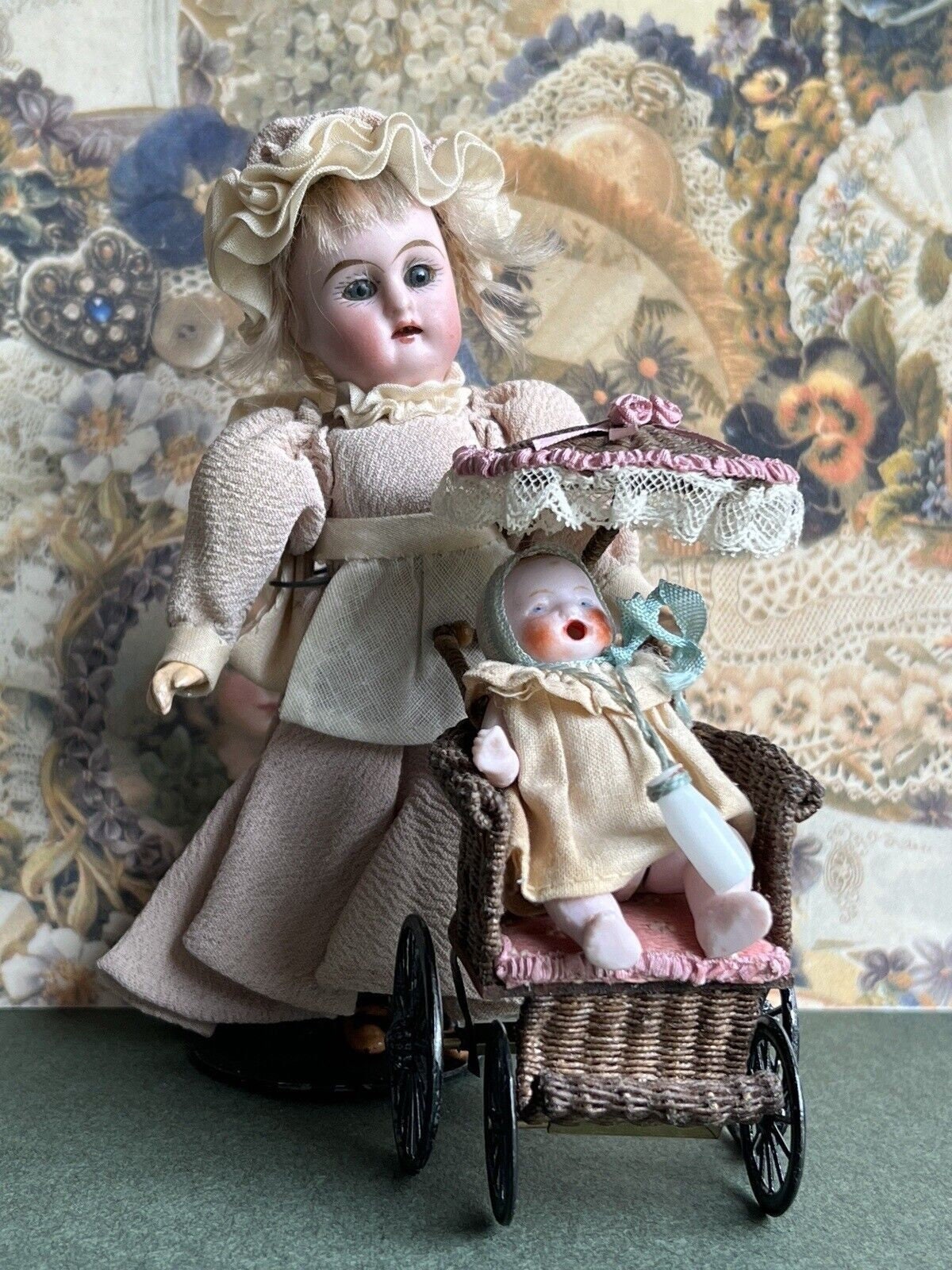 Old Doll Room Box Diorama Dollhouse W/ Antique Miniature China Head - Ruby  Lane