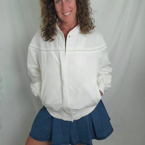 1990s jacket white vintage 90s Knights Bridge windbreaker