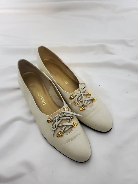1980s flats vintage Ivory Magdesians slip ons