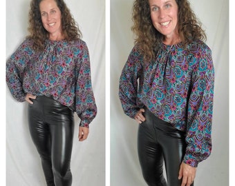 Blusa de la década de 1980 vintage de los años 80 Laura & Jayne top con estampado abstracto de talla grande