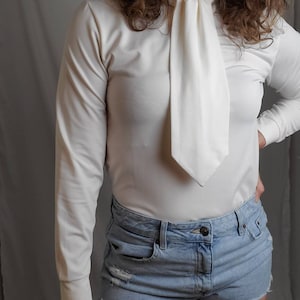 1970s blouse vintage 70s Harve Bernard white top