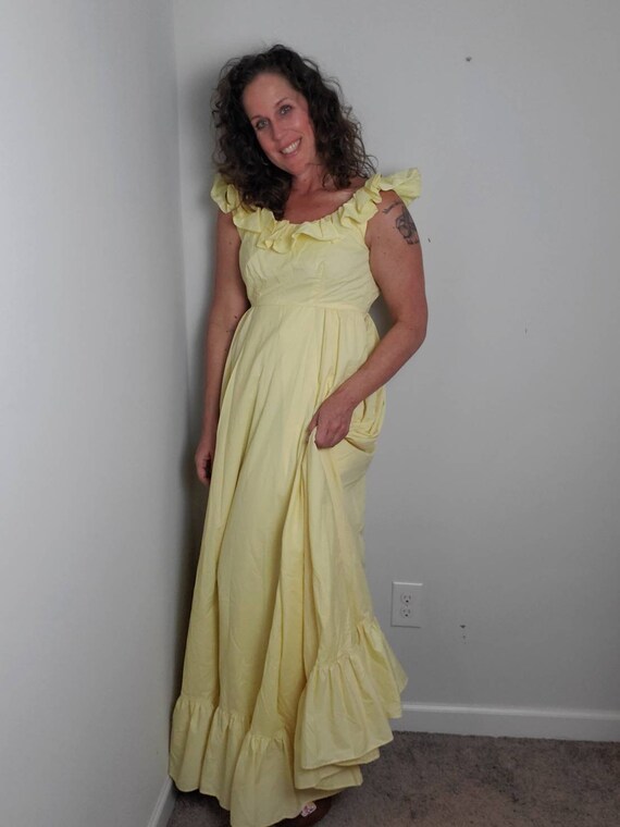 70's Painted Yellow Short Sleeved Dress main image 1