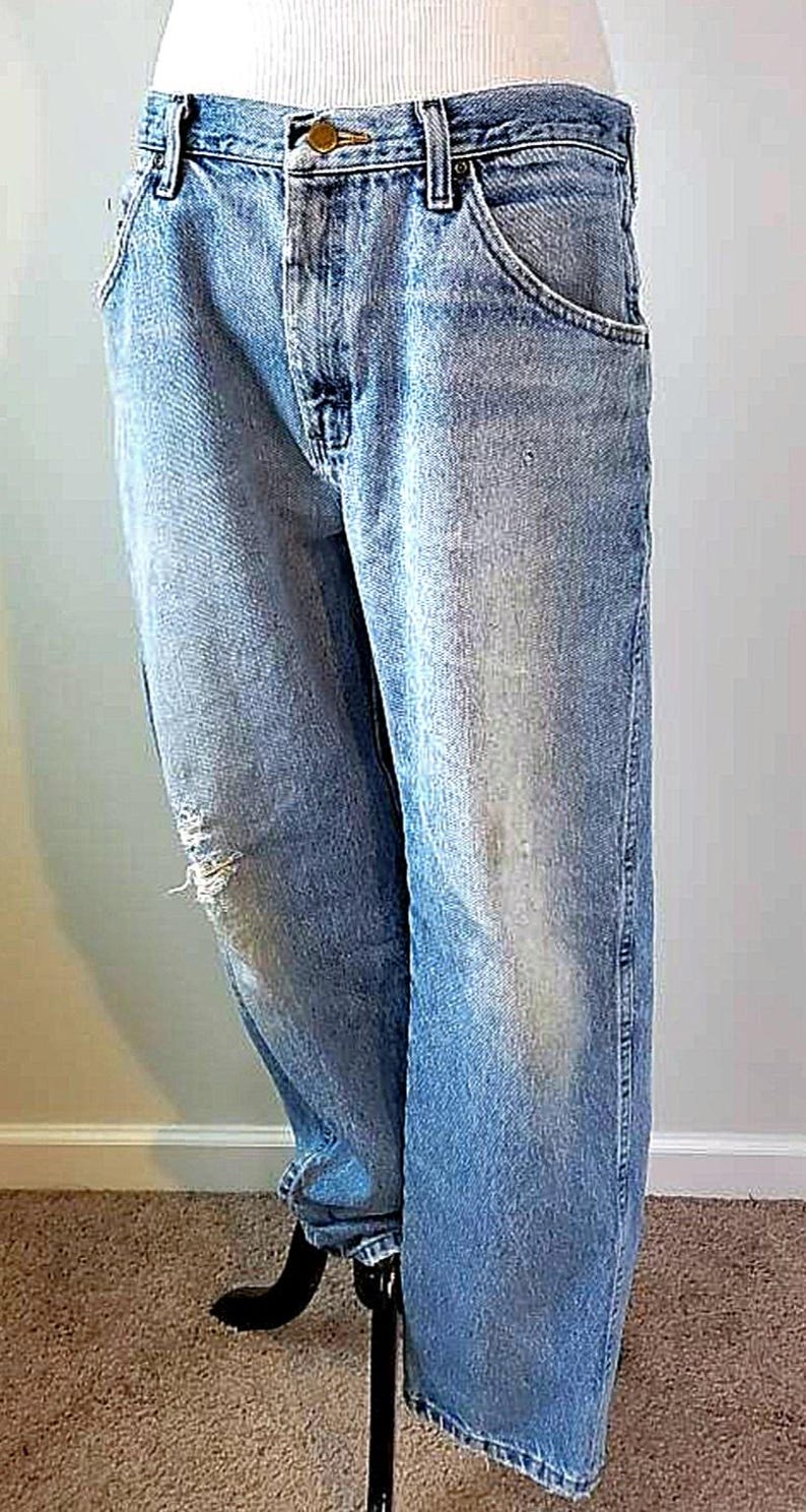 Vintage 80er Jahre Wrangler Jeans | Beunruhigt High Waist Denim | getragen In Western Jeans | Grunge Americana-Stil | Größe 35×30 Bild 1