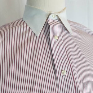 Camisa vintage de los años 90, estilo años 20, con rayas de color burdeos y oxford