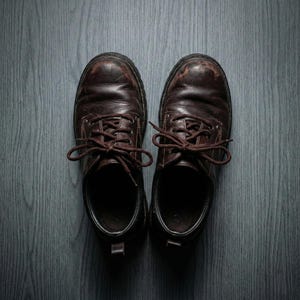 Skechers Essential Lux - Oxford con suela dentada de cuero marrón, talla 9 de EE. UU., para hombre