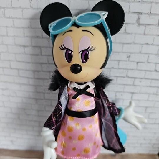 Disney Retro JAKKS Minnie Mouse Sweet Latte 9” Fashion Doll