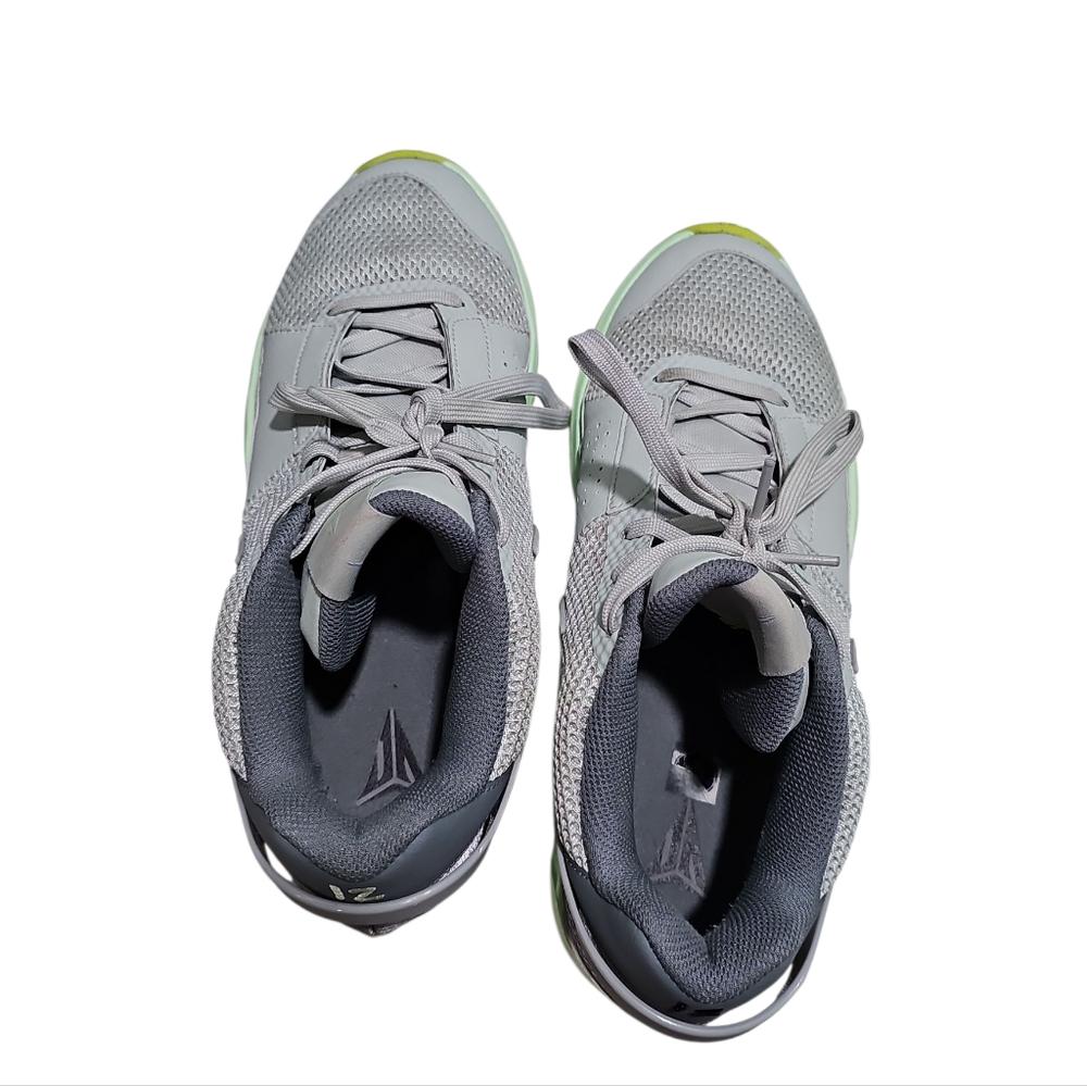 Nike Mens 12 Zoom Freak 4 Basketball Shoes Gray Green  display picture 1