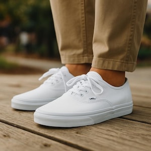 Vans Authentic White Canvas Sneakers Mens 12 Womens 13.5 Classic Low Top Shoes