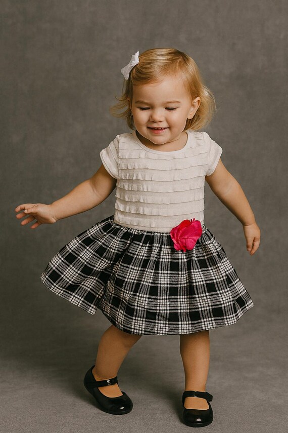 Youngland Girls 3T Dress White Black Plaid Ruffle Flower Iconic Preppy Statement Youngland Girls 3T Dress White Black Plaid Ruffle Flower Iconic Preppy Statement
