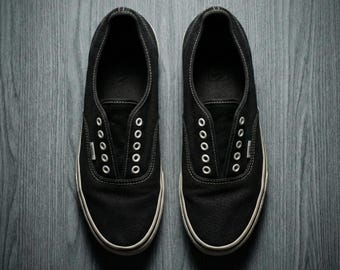 Tênis Vans Masculino Slip On, Tamanho 12, Lona Preta, Estilo Skate, Streetwear, Clássico e Casual