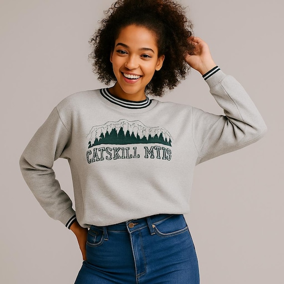 American Eagle Small Cropped Catskill Mountains G… - image 1