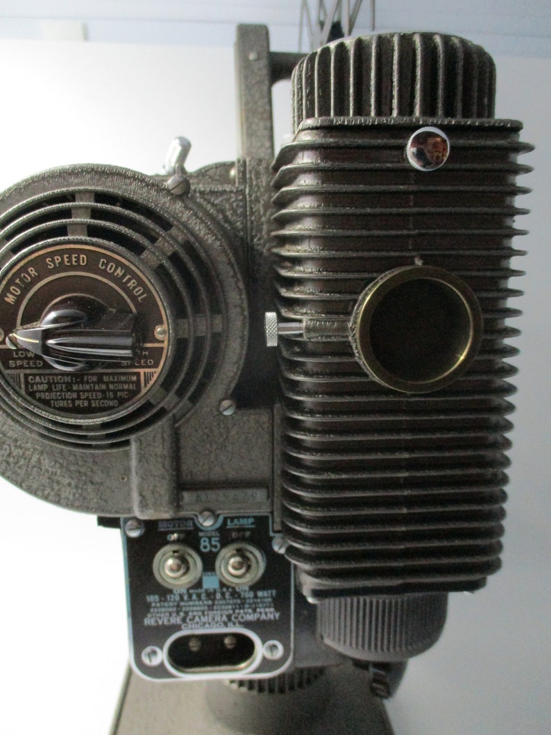 Revere 8 Vintage 8mm Film Projector Classic P1002 Free Shipping Etsy