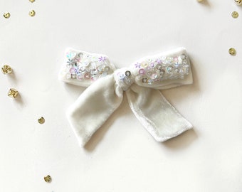 White Silk Velvet Snowflake Sequin Bow, Christmas Snowflake Bow, Velvet Hair Bow Clip, Girls Christmas Clips, Embellished Velvet Bow Clip