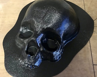 Skull Mold 11”