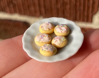 Miniature Frosted Sugar Cookies for Doll House or Fairy Garden, Cookies With Sprinkles, Dollhouse Baking, Mini Sweets, Christmas Cookies