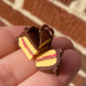 1:12 Scale Handmade Miniature Chocolate Cake Slice for Doll House or Fairy Garden, Mini Slice of Cake, Miniature Bakery, Handmade Tiny Food,