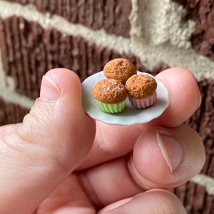 Miniature Pumpkin Spice Muffins, Dollhouse Muffins, 1:12 Scale Miniatures for Doll Breakfast, Doll Bakery, image 6