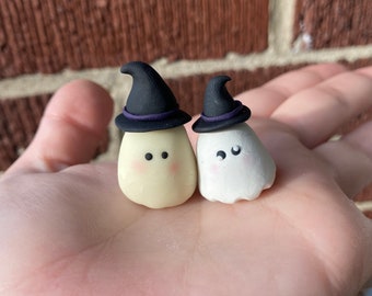 Miniature Ghost Figurine, Foodie Familiar, Witch  Ghostie, Boo, Spooky Desk Friend, Office Decoration, Magical Pet