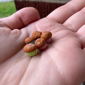 Miniature Pumpkin Spice Muffins, Dollhouse Muffins, 1:12 Scale Miniatures for Doll Breakfast, Doll Bakery, image 3