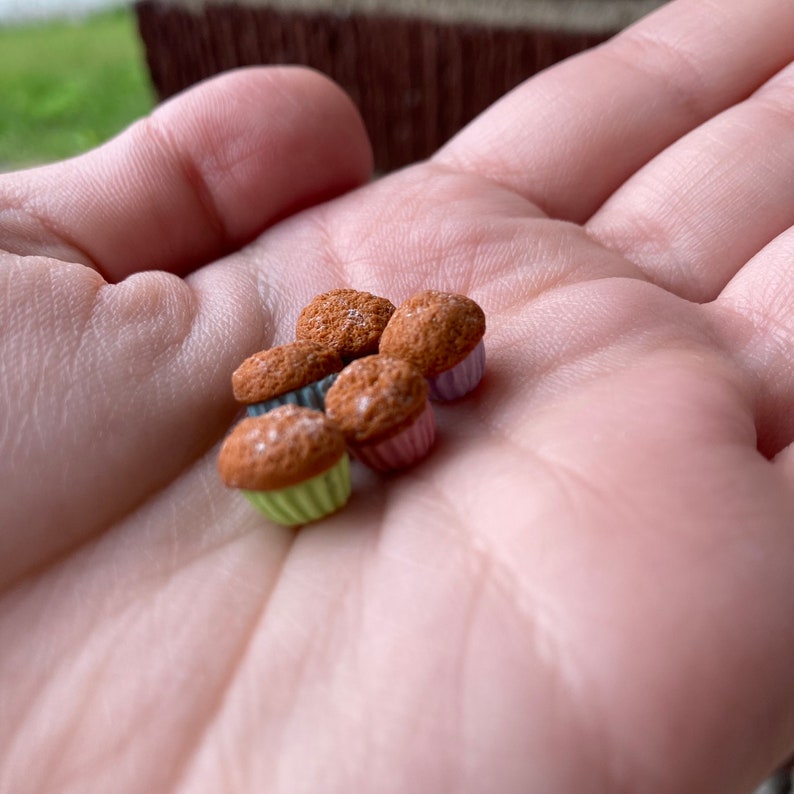 Miniature Pumpkin Spice Muffins, Dollhouse Muffins, 1:12 Scale Miniatures for Doll Breakfast, Doll Bakery, image 3