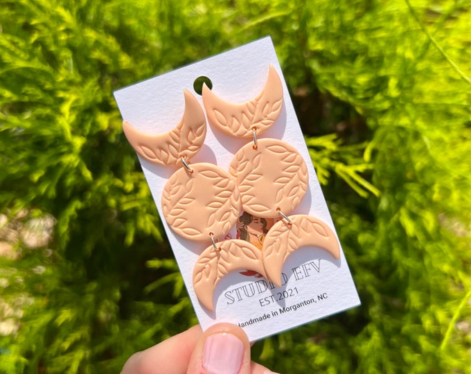 Floral Moon Earrings, Moon Earrings, Peach Earrings, Clay Earrings, Moon Dangle Earrings, Moon Clay Earrings