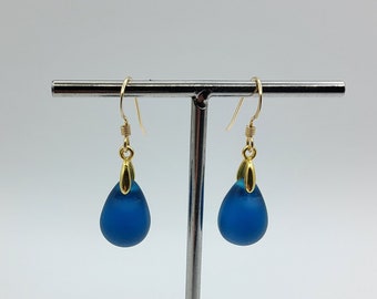 Deep blue seaglass teardrop earrings, 14k Gold plated 925 sterling silver, Beach jewellery, Birthday gift for women, Short glass earrings
