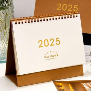 2025 Vertical Desk Calendar,Office Desk Accessories,Simple Style 2025  Desk Calendar,Retro  2025 Calendar 2310191