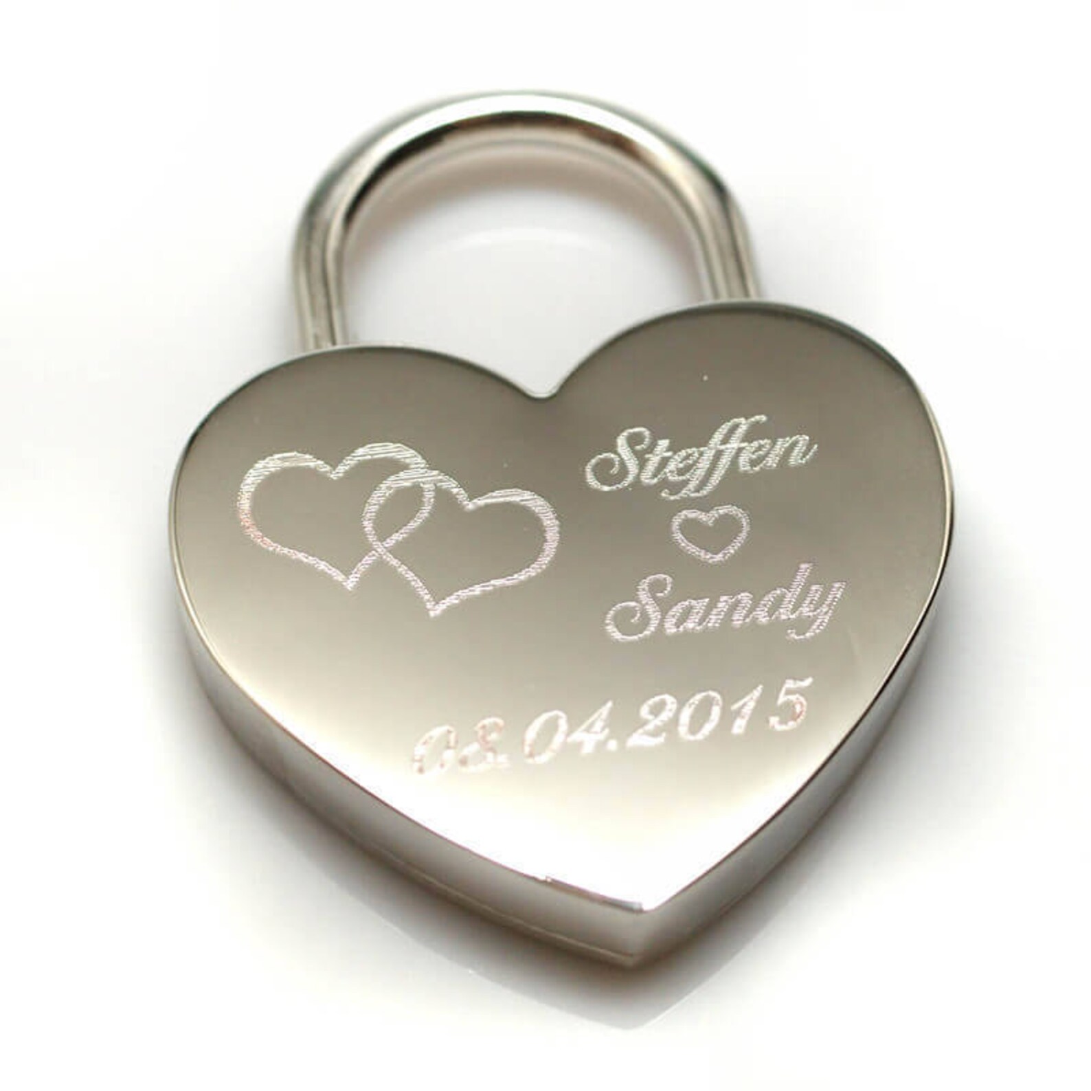 Гравировка на жетоне любимому. Надписи для гравировки. Надписи на свадебных замках. Парные кулоны с гравировкой. Гравировка любви.