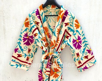 Chaqueta de bordado Suzani Nueva de algodón indio, Abrigo calentado de invierno, Abrigo de mujer, Kimono de chaqueta acolchada de algodón, Chaqueta corta Suzani