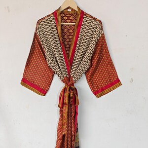 Vintage sidensari kimono-morgonrock, nattlinne, omlottkimono i siden, kimono-morgonrock med blommönster, kimonojacka, nattlinne, SR-900