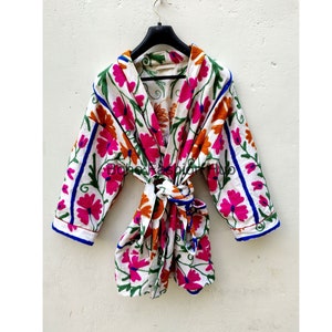 Suzani werk kimono, bloemen print bad badjas, hand geborduurde badjas, dressing jurk, strand dragen jurk, cadeau voor haar