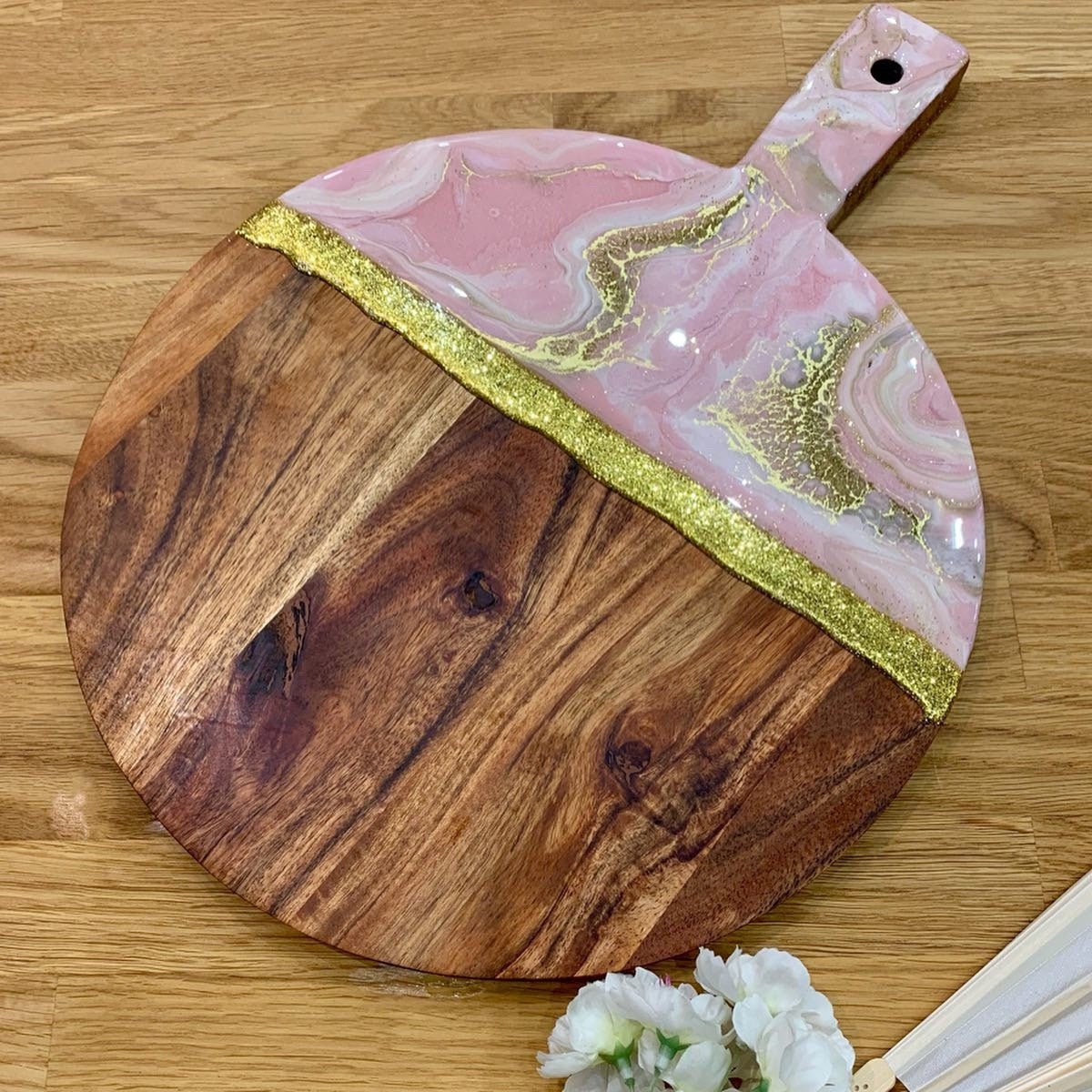 Round Resin Cheeseboard/Pink