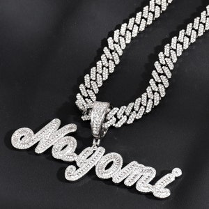 Colgante con nombre y letras heladas personalizado con cadena cubana, collar con nombre personalizado para mujer, joyería brillante para fiesta de graduación, regalo personalizado para ella