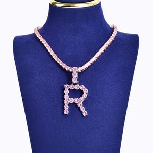 Collar con dije inicial de piedra rosa brillante, dije con letras de circonita cúbica de la A a la Z y cadena de tenis, accesorios de joyería populares para ella, regalo para niñas