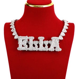 Collar con nombre y letras iniciales de estilo barroco personalizado, joyería para mujer con mucho brillo, colgante con nombre personalizado y cadena de corazones helados, regalo para ella.