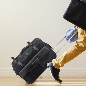 Nom personnalisé Unisexe Voyage Carry On 21 « Pouces Roulant Duffel Organisateur Spacieux Nuit Sac de Week-end avec Roues de Patin à Roues En Ligne